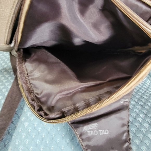 Tao Tao Tan/Brown Canvas Sling Bag/Crossbody - Picture 7 of 8